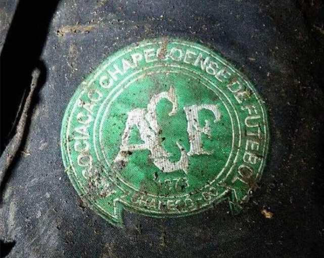 痛心！距赛季结束仅剩三场球这支球队却惨遭空难！