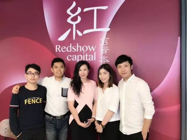 校园美妆行业的市场分析与趋势,校园美妆行业优势和劣势