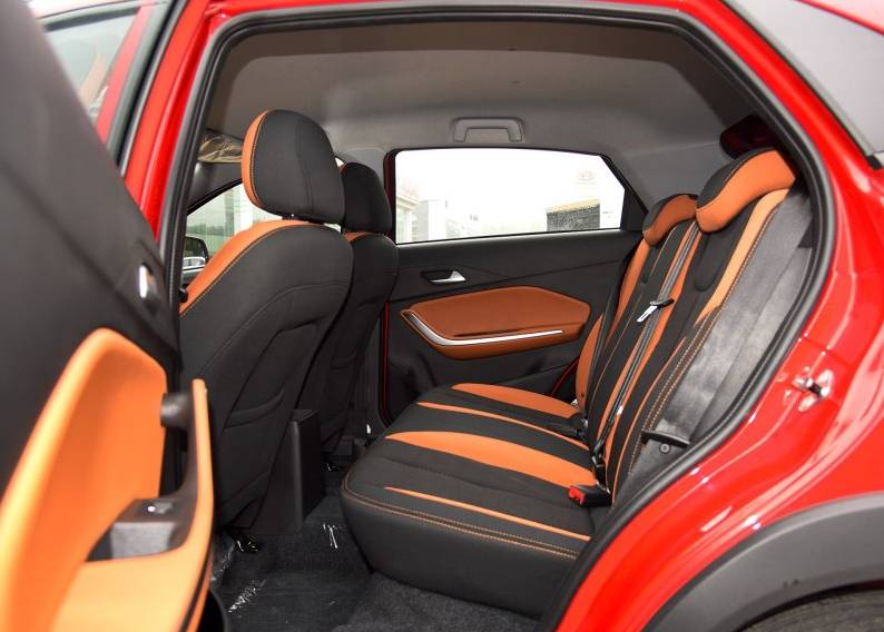 十万内适合女生开的小suv车推荐,十万以内适合女生开的车小suv