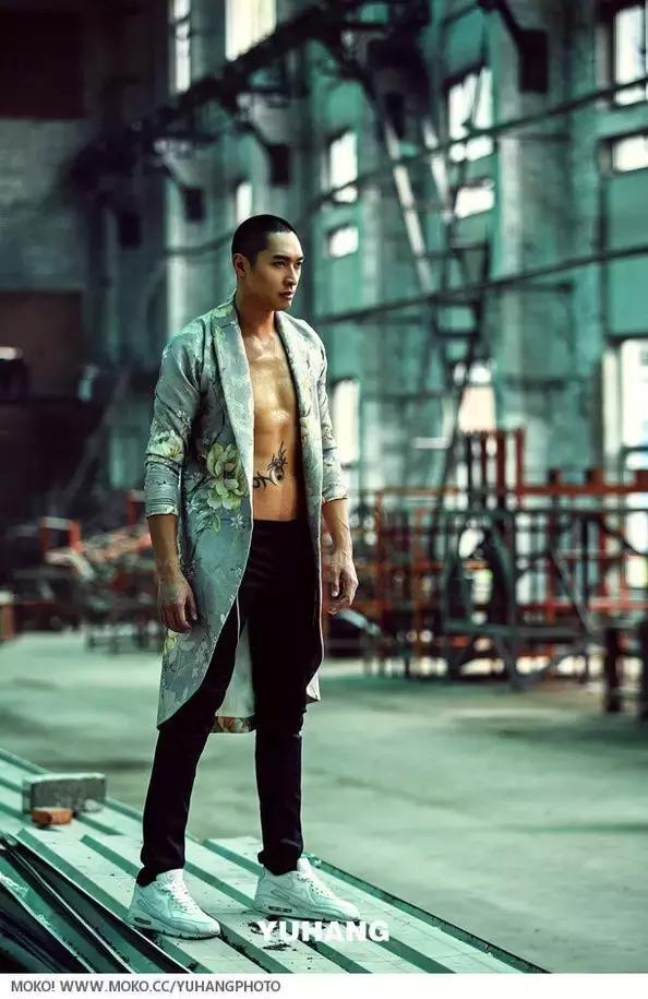 年度十佳、美空时尚摄影师,入驻任意连接!