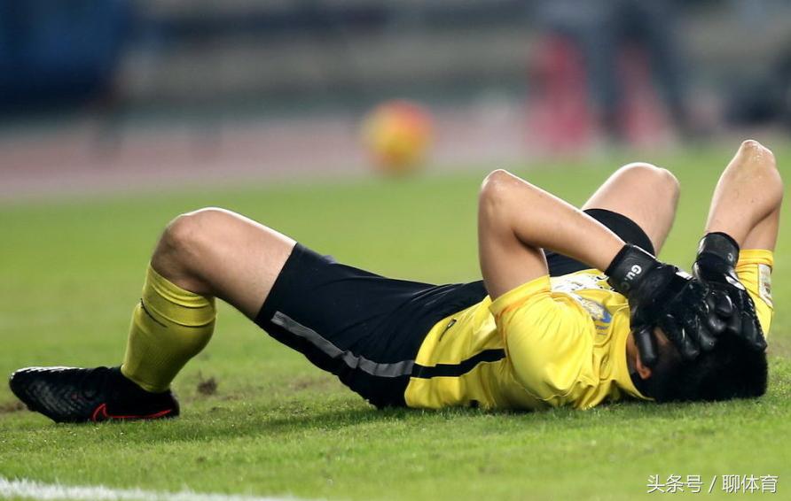 足协杯争议判罚,2018足协杯决赛争议判罚