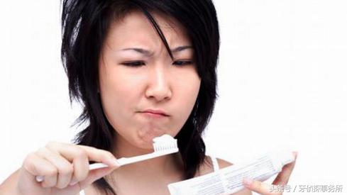 一吸凉风牙齿就酸怎么解决,一口冷风牙都会痛是怎么回事