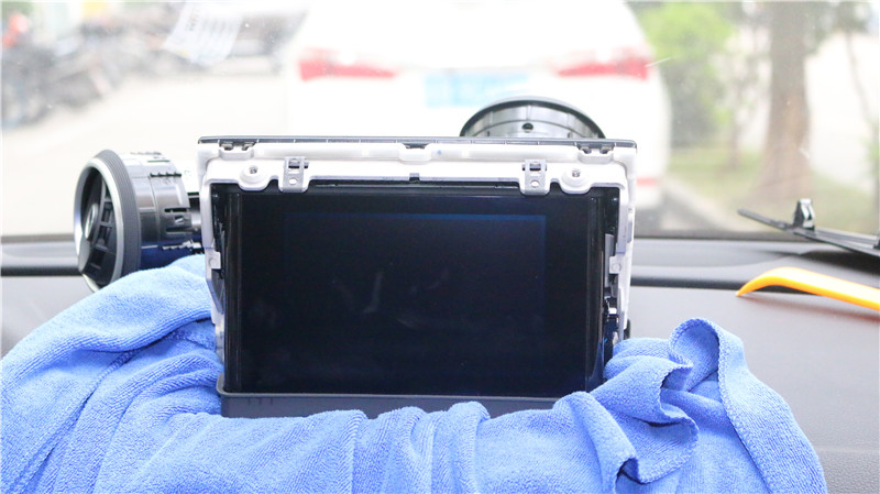 奥迪a3加装倒车影像不高清,奥迪a3倒车影像摄像头价格