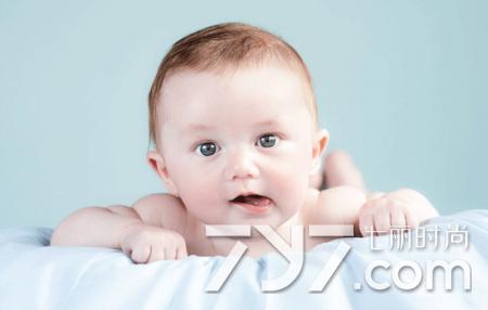 宝宝肚子不舒服呕吐哭闹睡不着,宝宝肚子不舒服哭闹怎么办