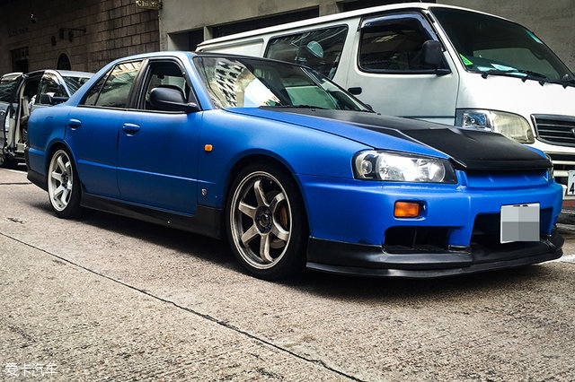 港澳旅游偶遇各路有趣改装车