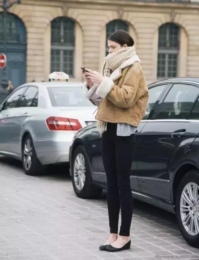 杨幂同款蓝色围巾,杨幂最新同款围巾