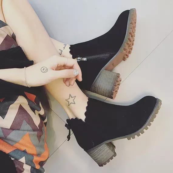 秋冬时尚英伦风短靴卡美多,秋冬儿童时尚短靴