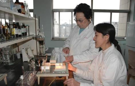 青蒿素研究屠呦呦,屠呦呦团队发现青蒿素的过程