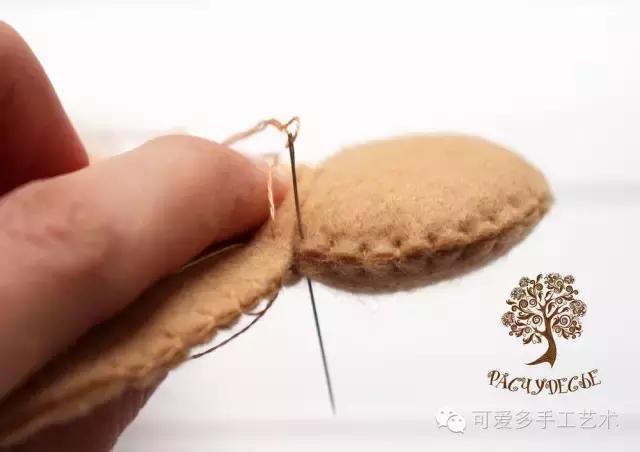 冬天可爱小熊,萌化了的可爱小熊怎么做