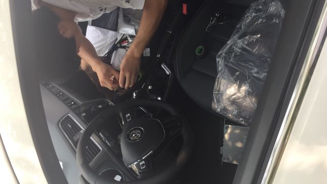 朗逸1.5l五百万经典版提车,朗逸2024款1.5t星空满逸版提车