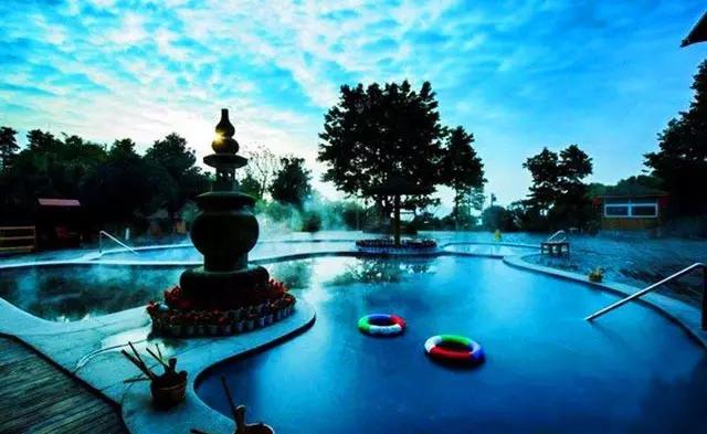 成都周边古镇温泉推荐,成都周边适合两人单独泡的温泉