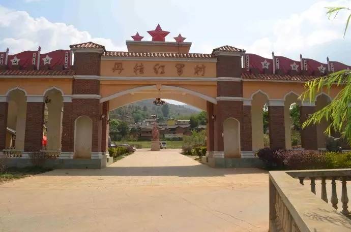 最近昆明哪里风景比较好,昆明周边的绝世美景