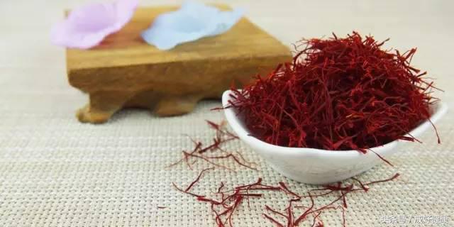 藏红花和什么一起泡脚最好,感冒可以用藏红花泡脚