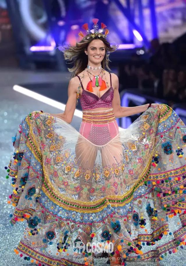 维密秀中国四美走秀,16年维密中国风