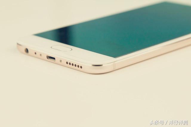 vivo首款折叠屏手机相机参数,vivox系列直屏手机