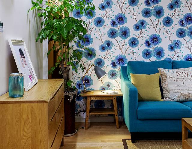 电视隔断墙现代轻奢小户型,客厅与餐厅隔断双面电视柜图