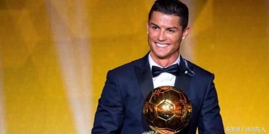 世界足球先生获胜者,世界足球对战外星人足球