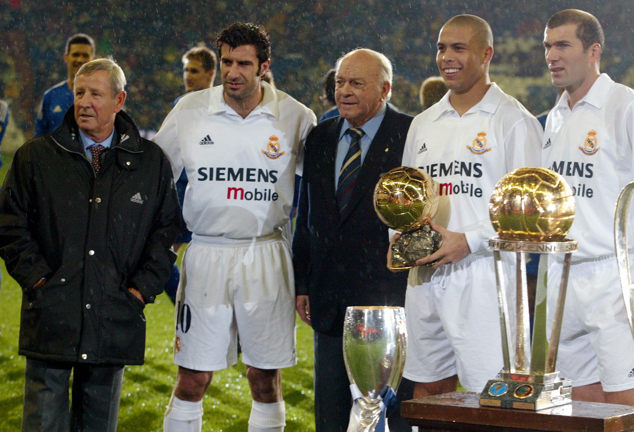 足球是群星闪耀的世界,足球的天空