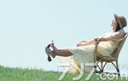 晒太阳后头疼用什么药,长时间不晒太阳突然晒太阳头疼