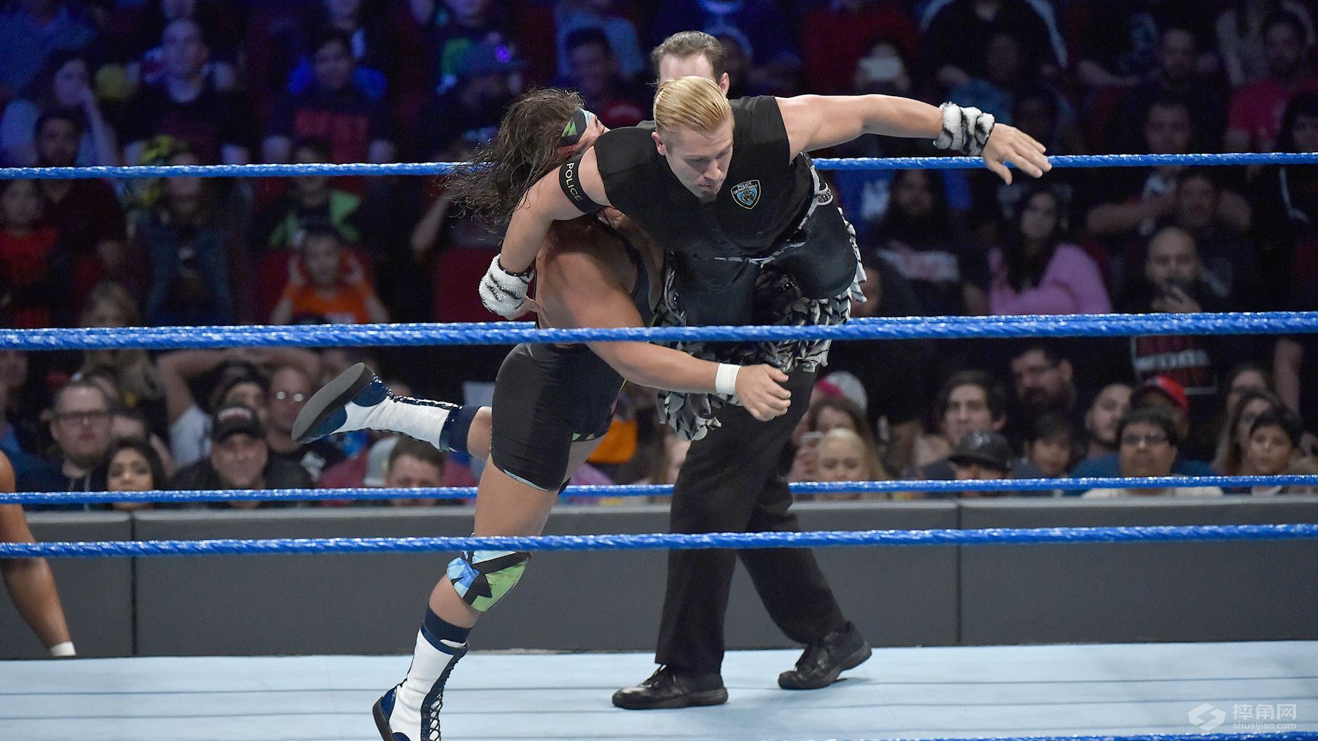 WWE驸马爷风云决战RVD！凯恩抛摔毕雪夫获全场欢呼！
