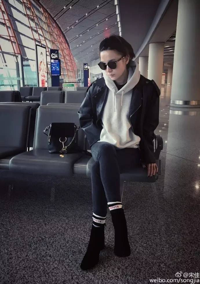 杨幂赵丽颖的穿搭,一周穿搭冬杨幂