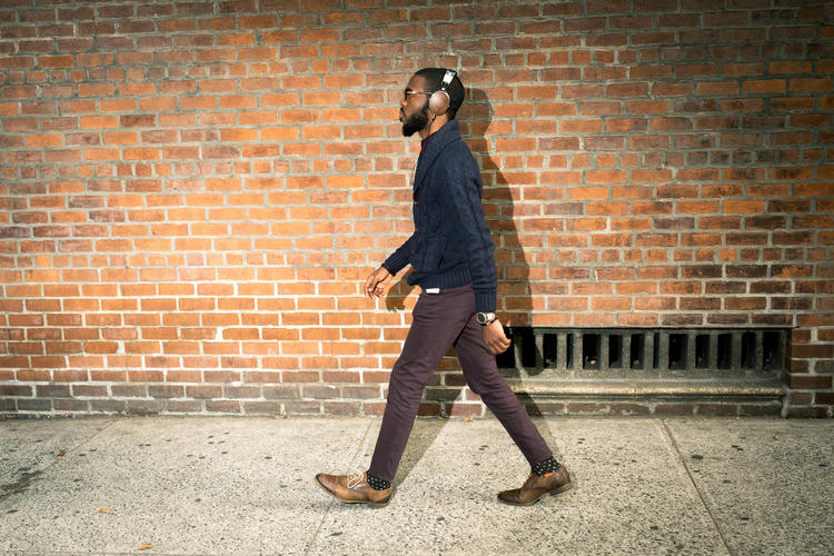 最近开始流行有线耳机,耳机流行