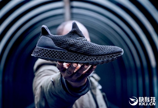 阿迪3d打印跑步鞋,300元阿迪达斯3d打印鞋
