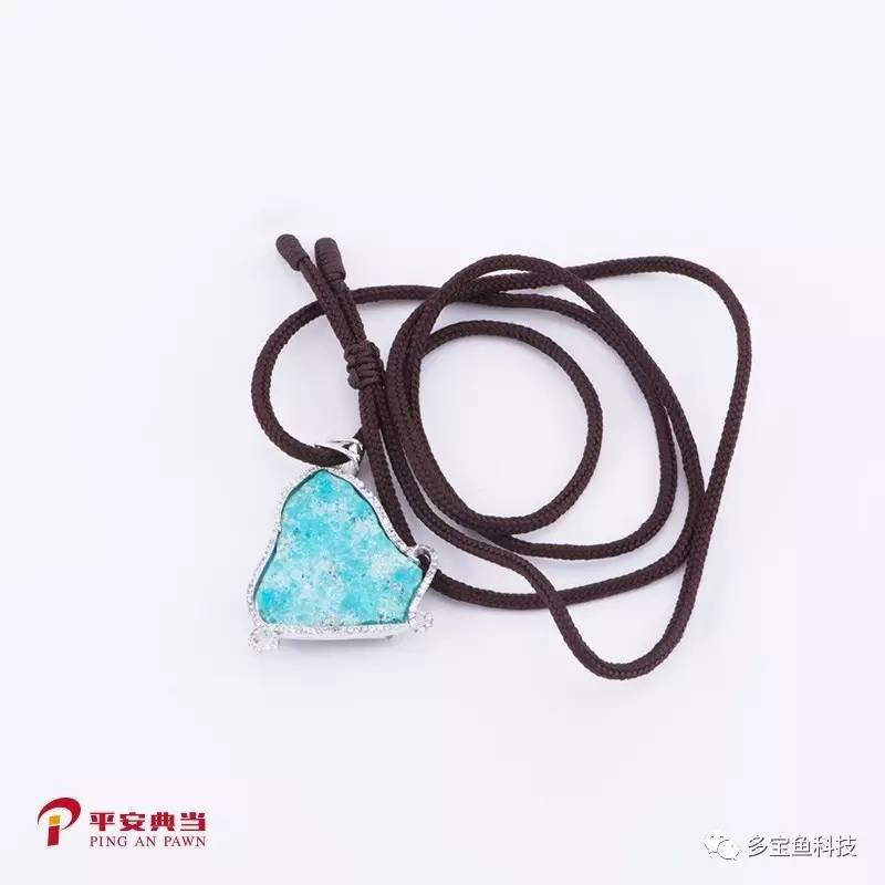 脖子上戴两条细的项链好看吗,戴项链脖子痒的小妙招