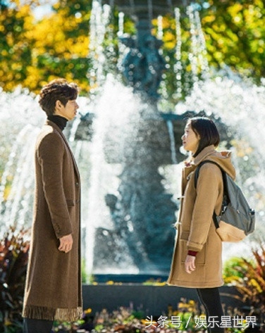 《鬼怪》打开浪漫爱情模式：恩卓金信甜蜜喷池约会那使者怎么办