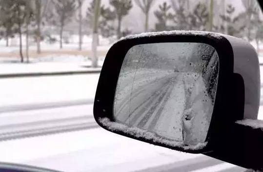 车窗结冰怎么办小妙招,解决车窗结冰的5个妙招