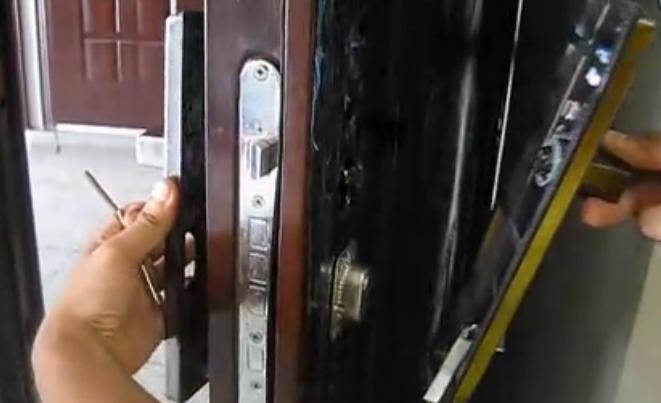 更换老式王力防盗门锁芯的方法,防盗门更换锁芯价格一般多少