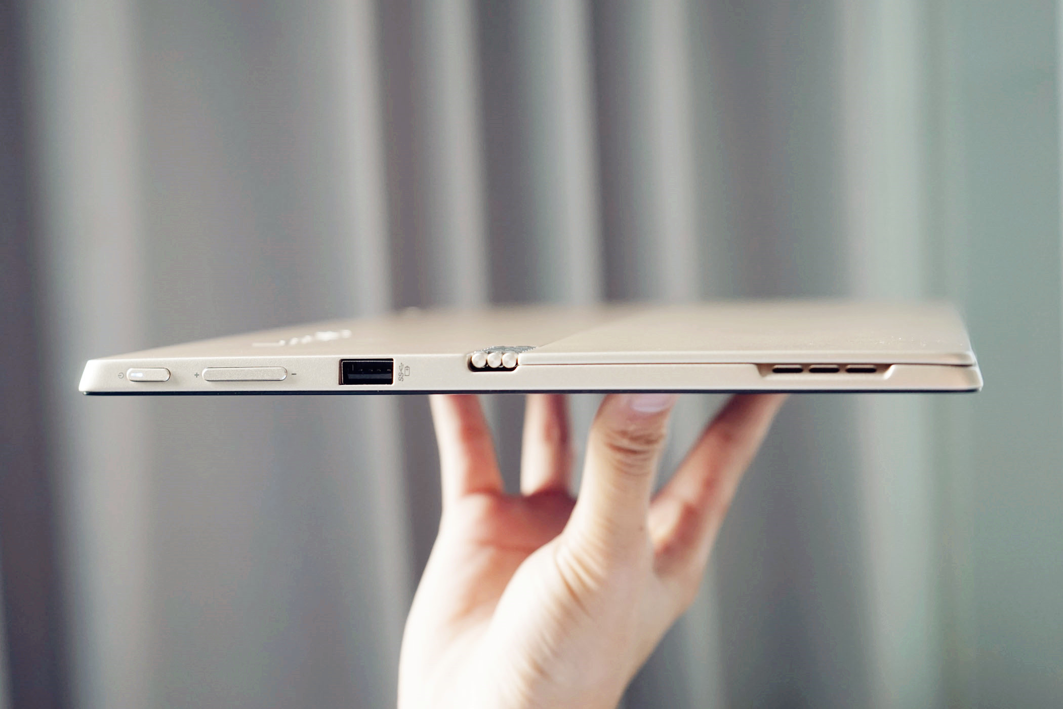 小米5pro11寸指纹解锁,联想miix5pro与miix5对比