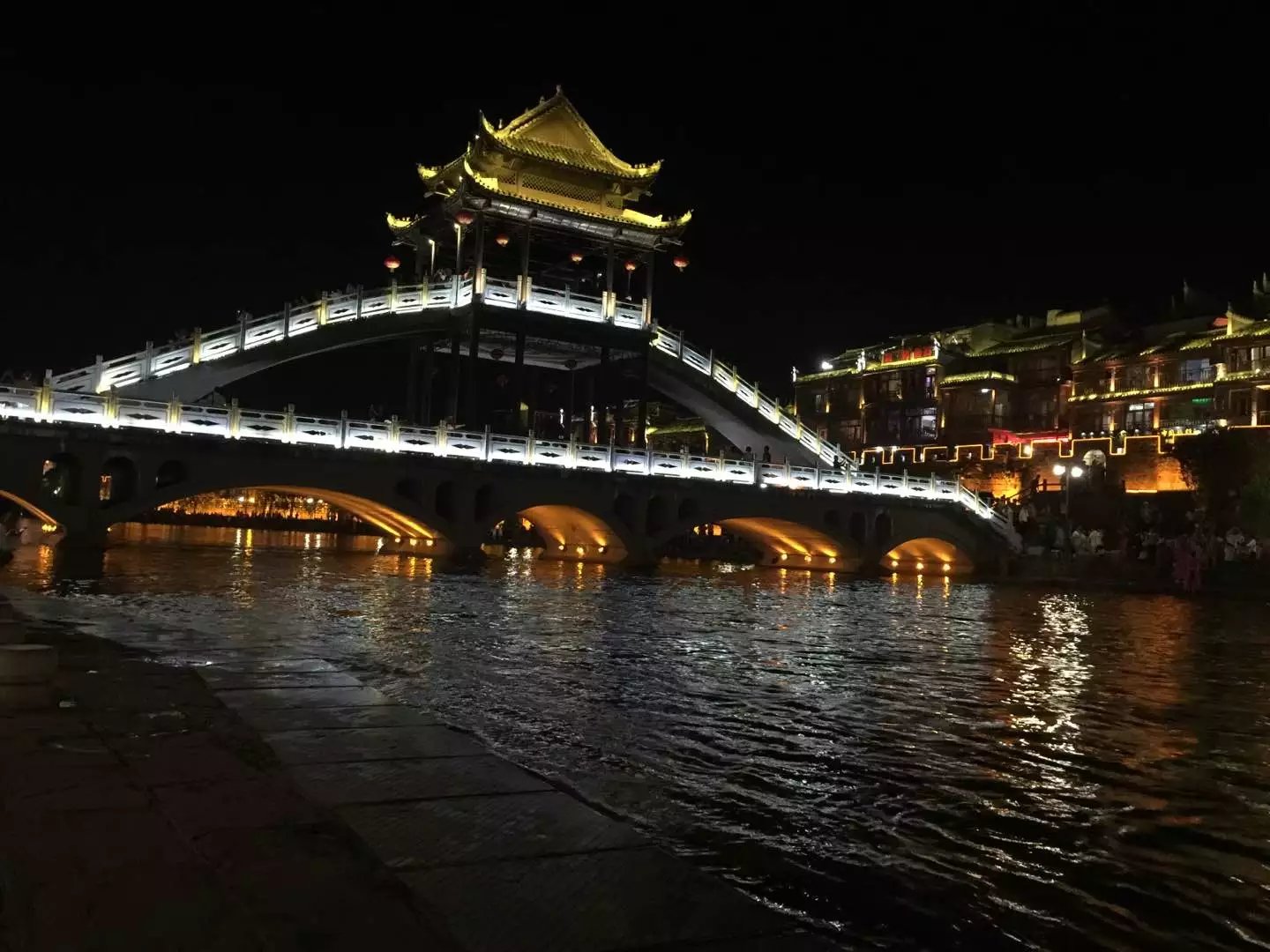 记录湘西凤凰快乐之旅,一天两晚的凤凰之旅完美结束