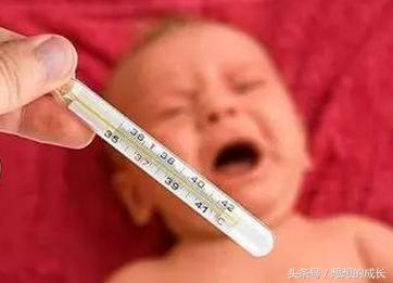 宝宝肺炎住院期间屁股发红,宝宝肺炎而且屁股上身上出红疹子