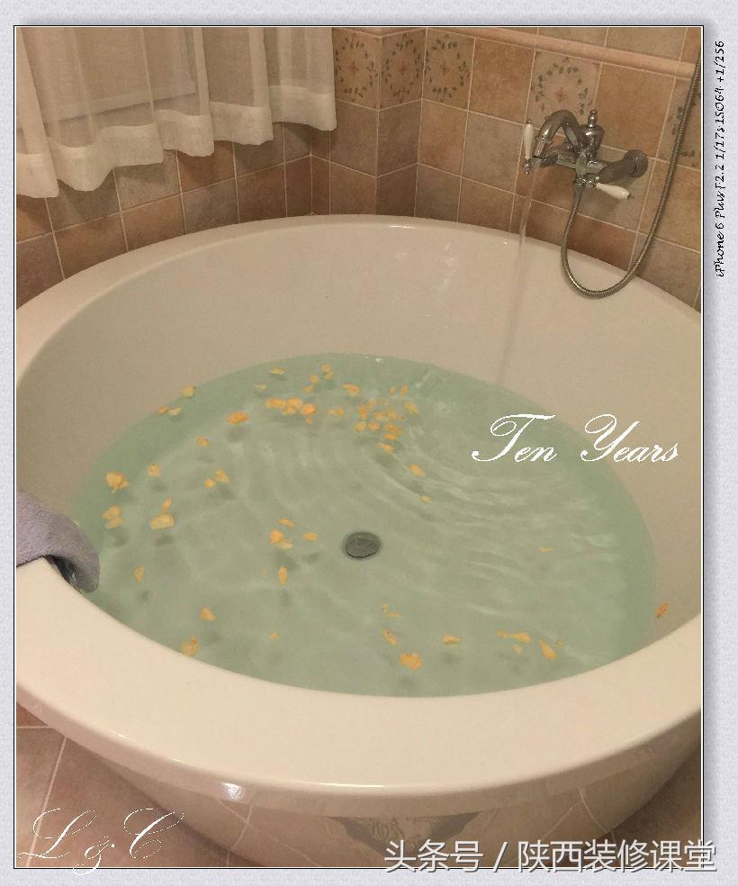 结婚已经十年，十年给老婆的礼物就是这套不大不小的房子