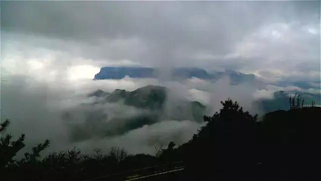 神农架自然保护区旅游攻略,神农架秘境演出值得看吗