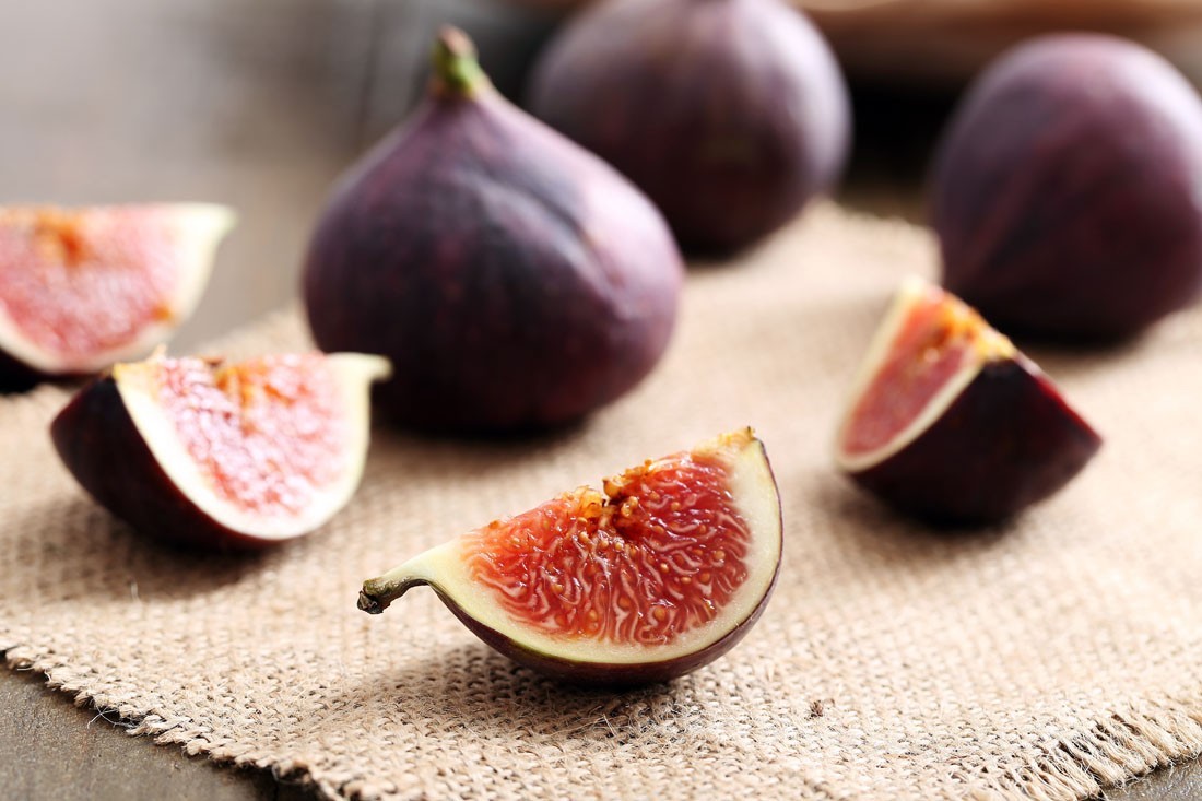 孩子太早站会o型腿吗,宝宝走路太早会对腿有影响吗