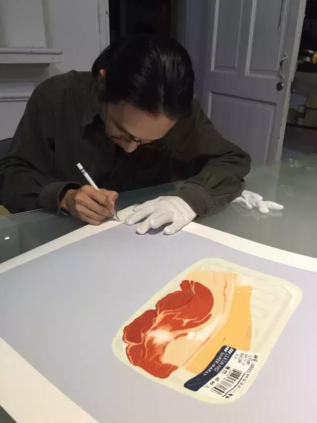 情色棒棒糖，展示成年人内心最私密隐晦的状态