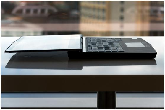 游戏笔记本戴尔外星人的测评,外星人高端游戏本13代