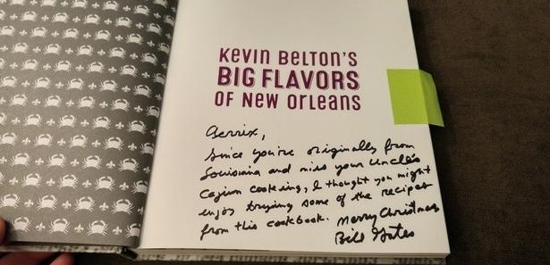 神秘圣诞老人竟是比尔盖茨！收到豪华游戏大礼包的网友太幸运