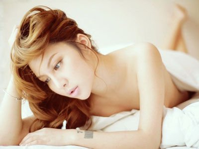 怀孕30天hcg低是怎么回事,怀孕30多天hcg下降70