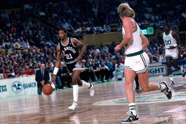 保罗绝杀马刺邓肯,保罗生涯总抢断破2600次