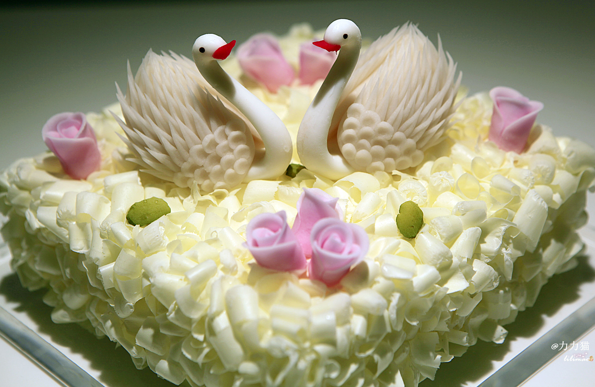 罗红摄影艺术馆蛋糕价格,罗红艺术馆黑天鹅蛋糕