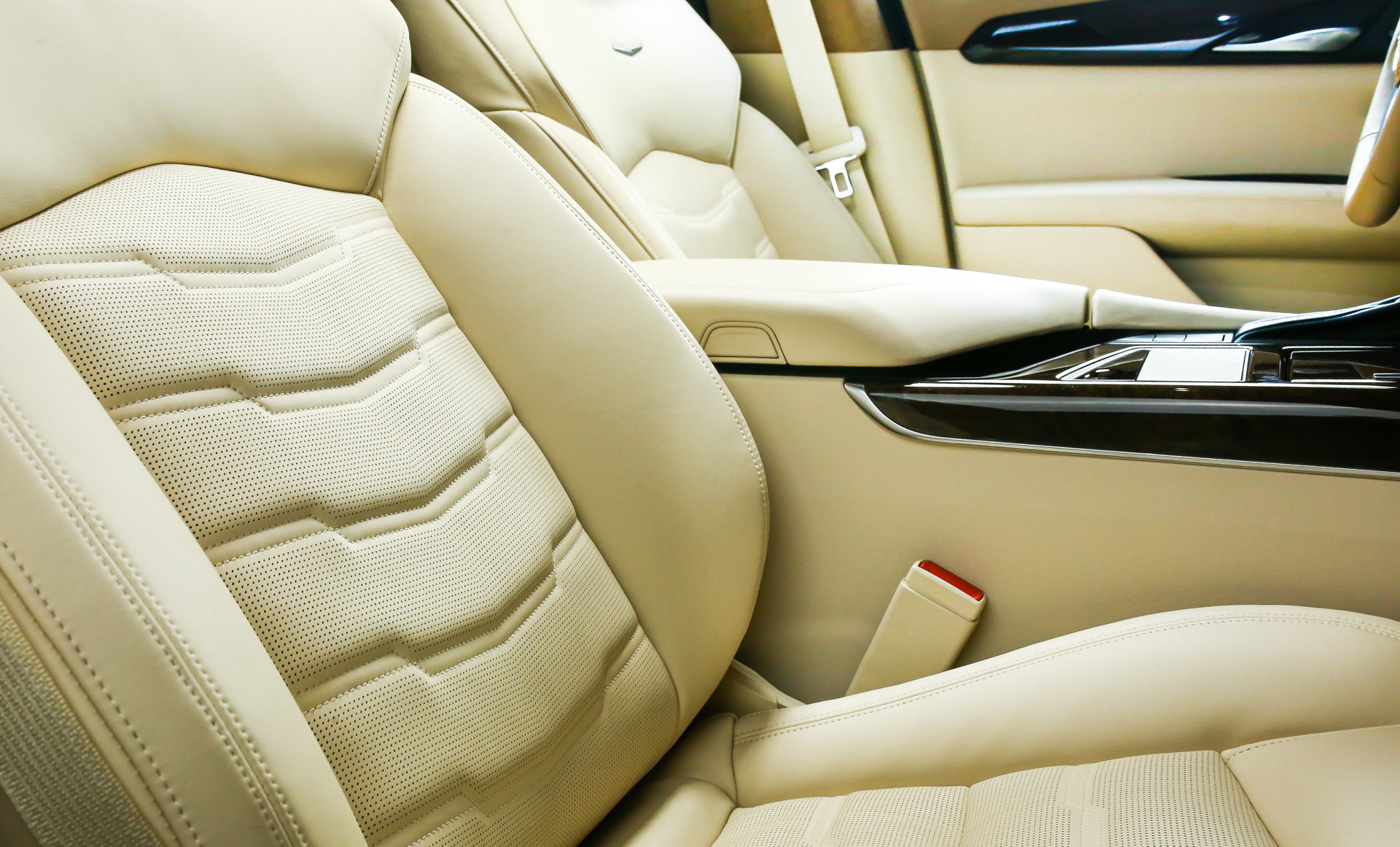 豪华品牌汽车凭什么可以卖那么贵,豪华汽车为什么那么贵