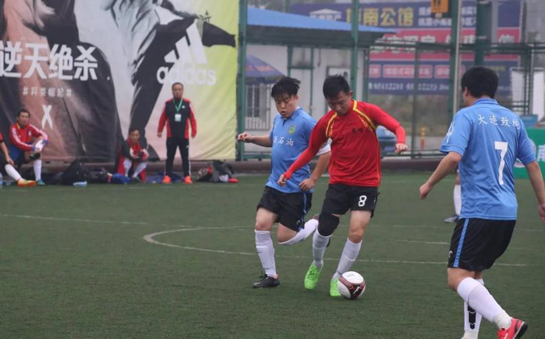 教你五步踢好球,五个足球技巧