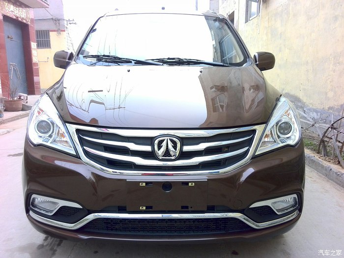 北汽威旺m30内部空间,威旺m30空间