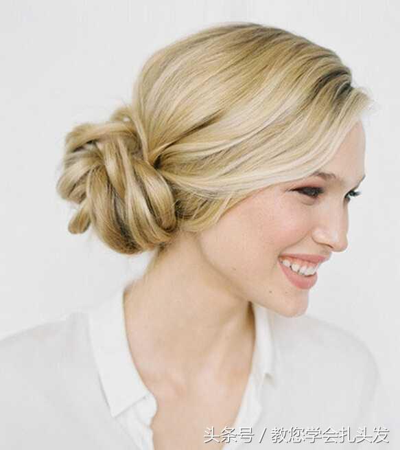 简约浪漫花苞头简单扎法图解