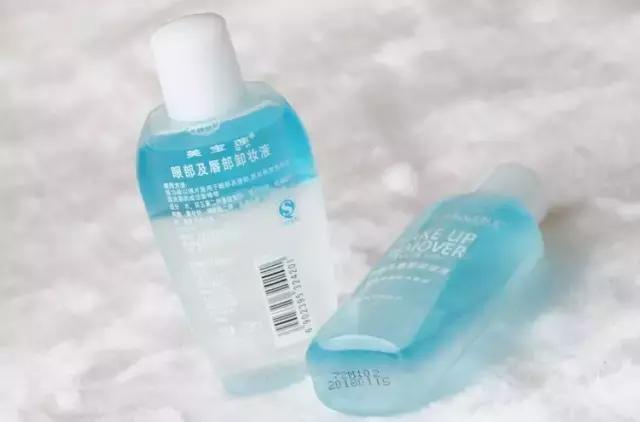 推荐一下最近很火的护肤品 (最近朋友推荐一款很好用的护肤品)