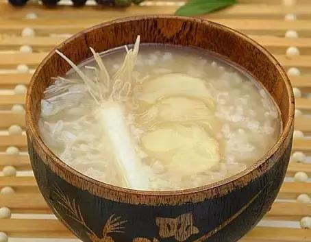 精选名中医养生药膳汤品，9个系列200多种汤方