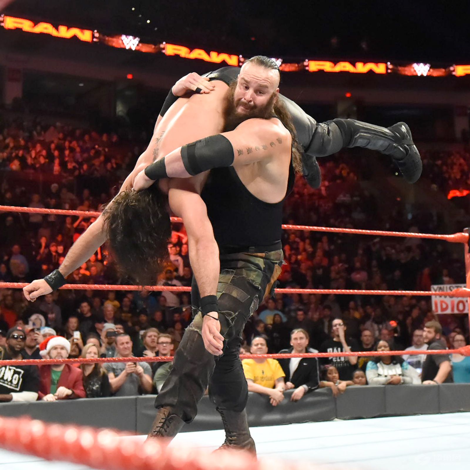 莱贝克wwe大招叫什么,莱贝克stupid